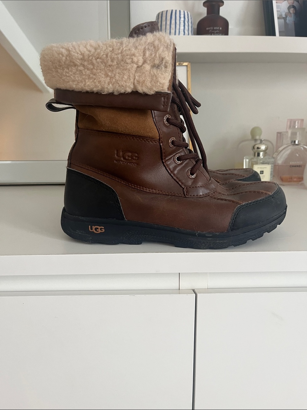 UGG Brown Leather Shearling Cuff Lace-Up Boot